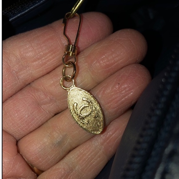 🌺vintage C-C bag 🌺 - Picture 6 of 12